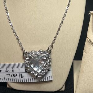 Beautiful Set - Paparazzi with a Rhinestone Bracelet.